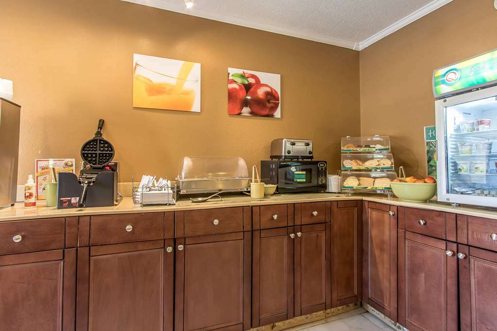 Quality Inn Cleveland Restaurante foto